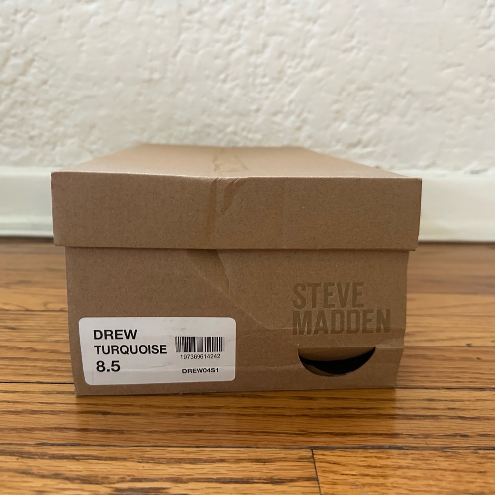 Steve Madden Drew Velvet Slingback - Picture 5 of 5